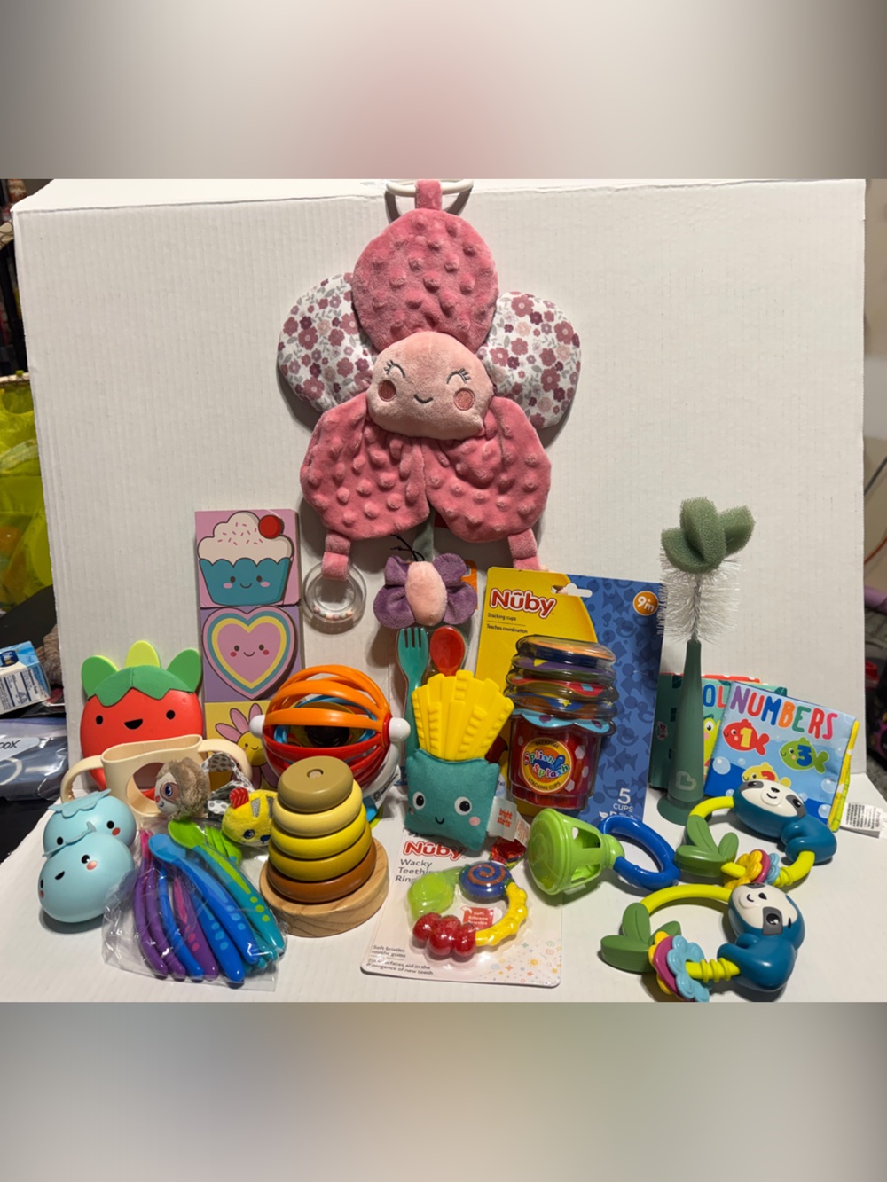 Huge Lot of infant- toddler rattles & toys (NEW & gently used)